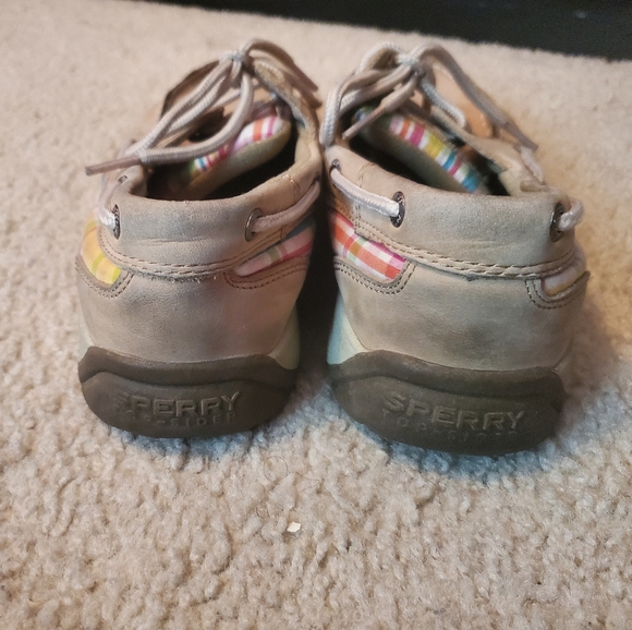 Sperry - Picture 2 of 3